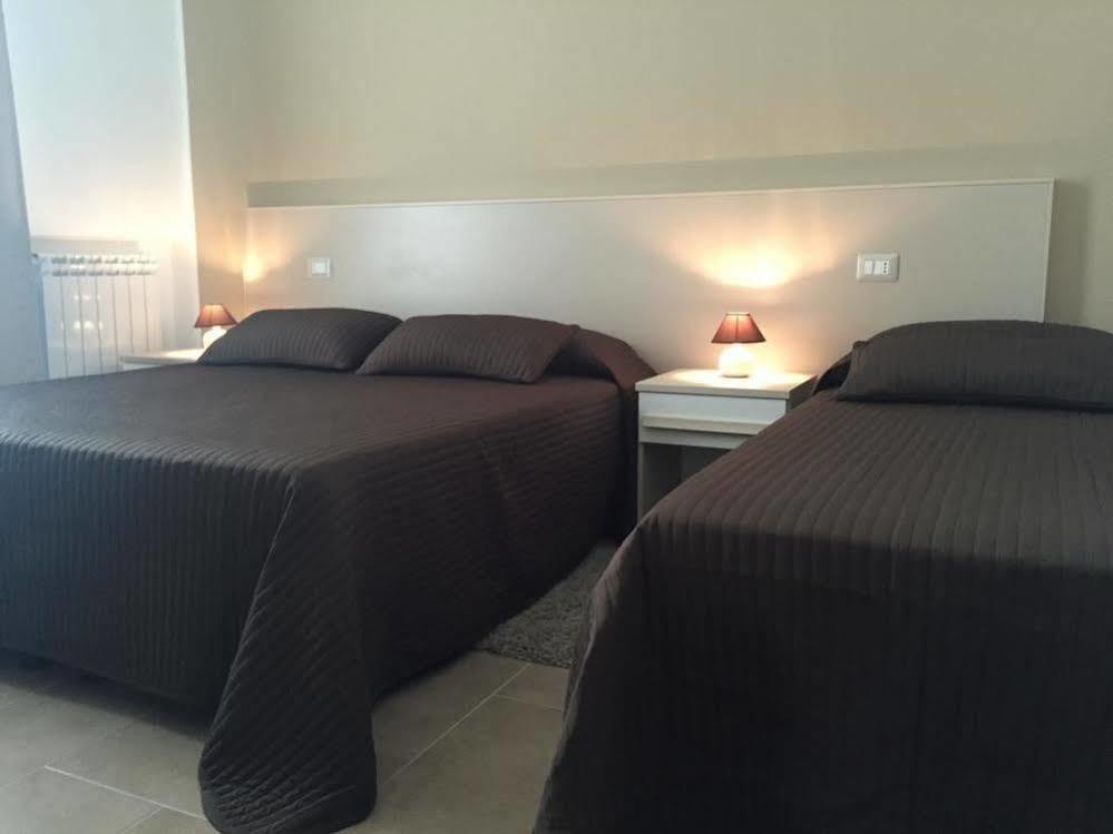 B&B Cairoli Μεσίνα Εξωτερικό φωτογραφία