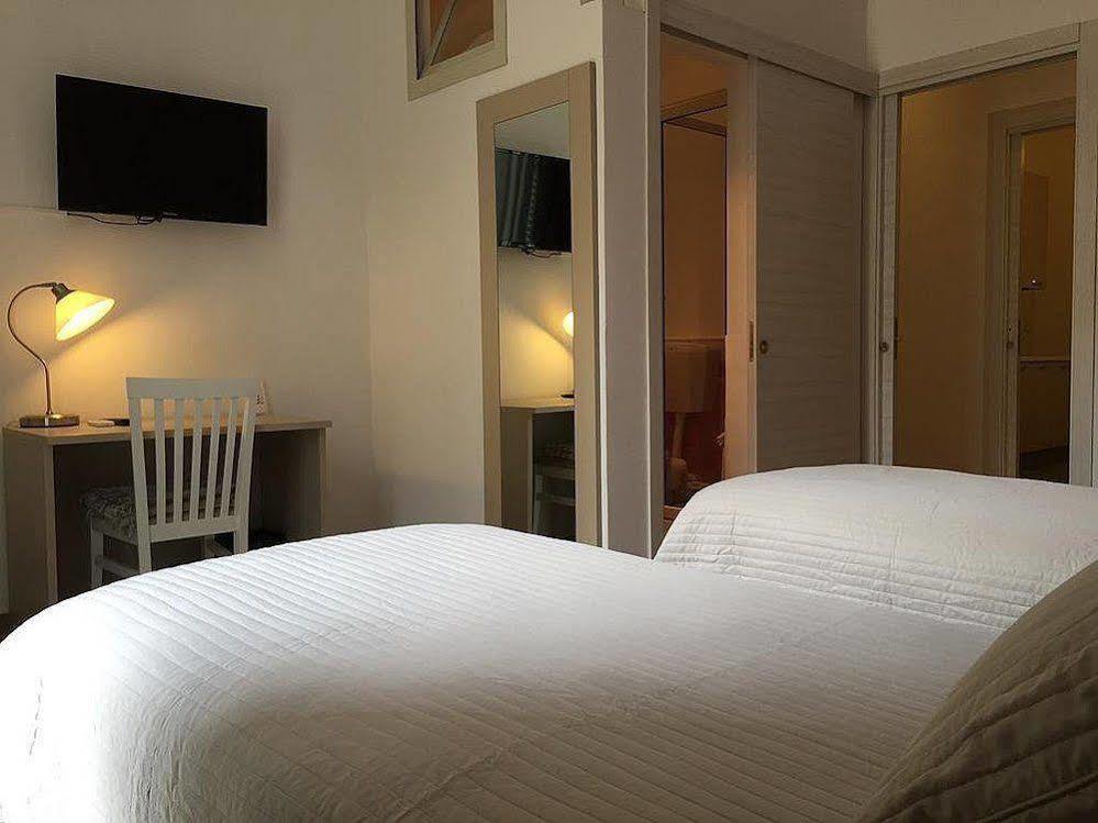 B&B Cairoli Μεσίνα Εξωτερικό φωτογραφία